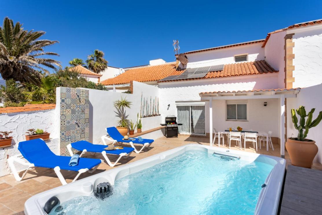 Casa Naranja - Heated Pool - Bbq - Terrace - Free Wifi - Child & Pet-Friendly - 3 Bedrooms - 6 People Poris de Abona Luaran gambar